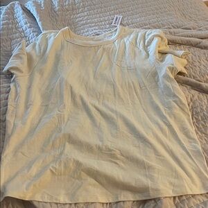 Old Navy Cream Short Sleeve Tee